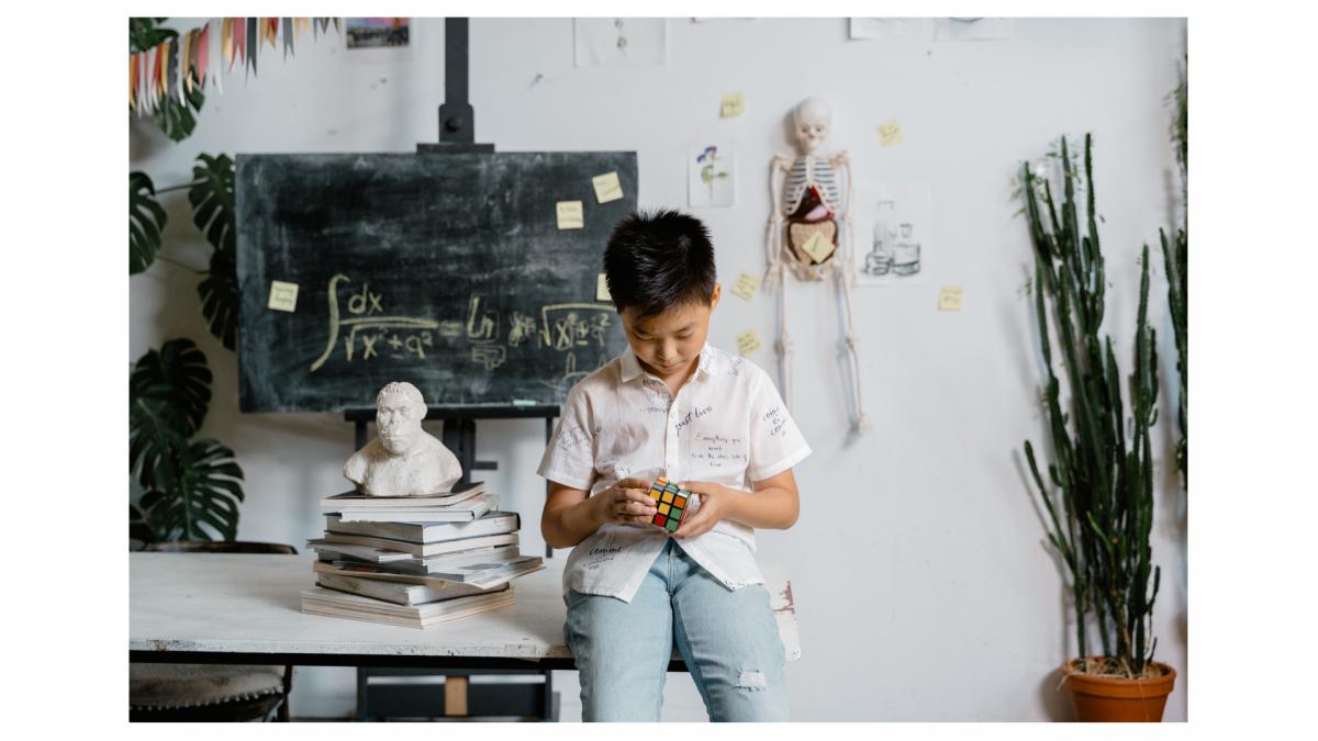 Rubik-kocka - Érdekességek, rekordok és a magyar találmány története